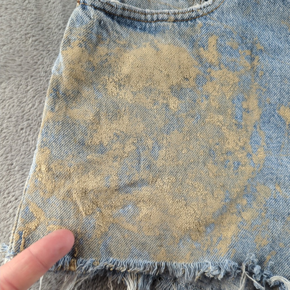Vintage 90s Levis Jean Shorts 38 (Fits 34) Blue Paint Splatter Cut Off Made USA - Picture 6 of 8